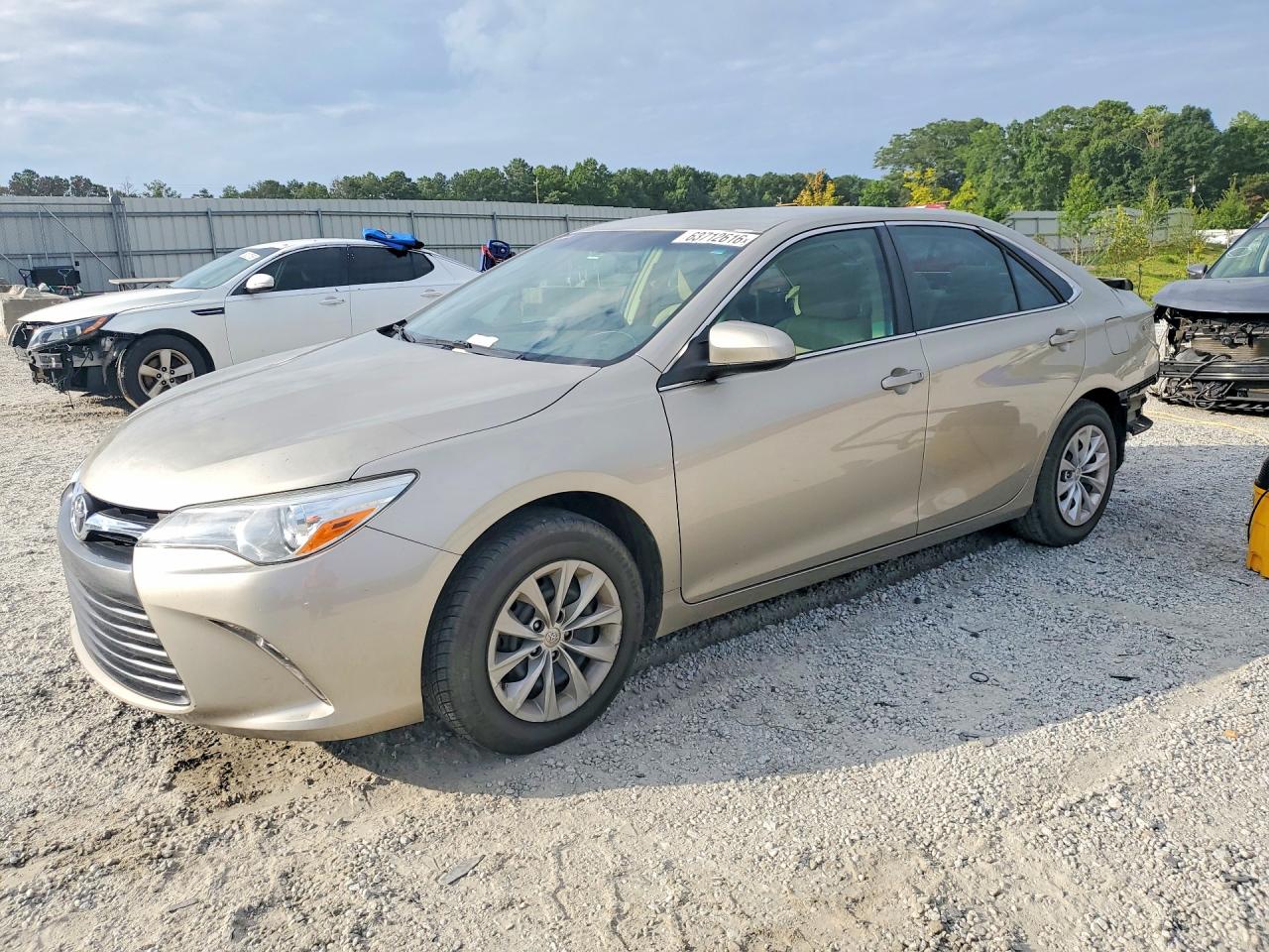 2015 TOYOTA CAMRY LE