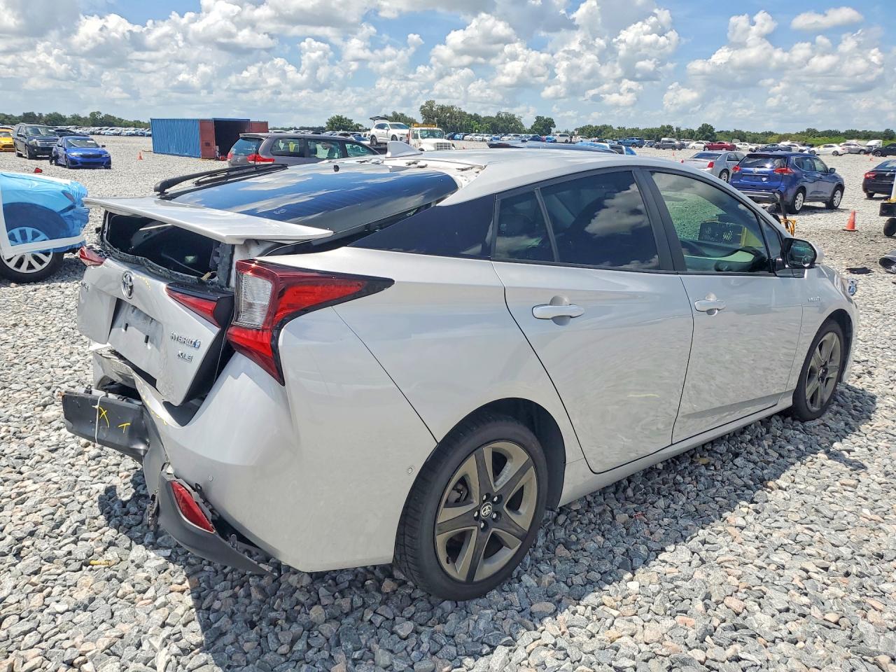 2019 TOYOTA PRIUS XLE — снимка 3