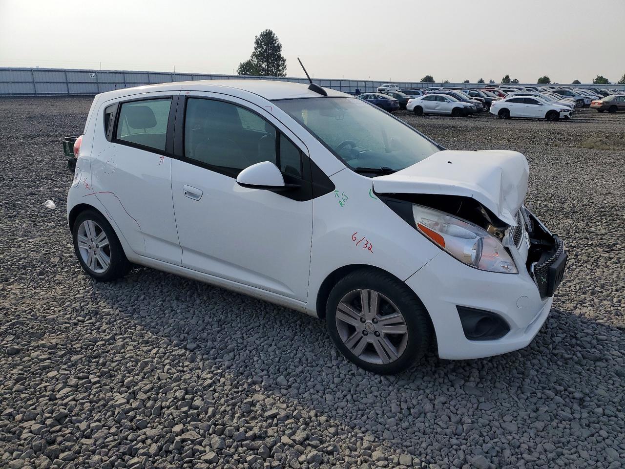 2015 CHEVROLET SPARK 1LT — снимка 4