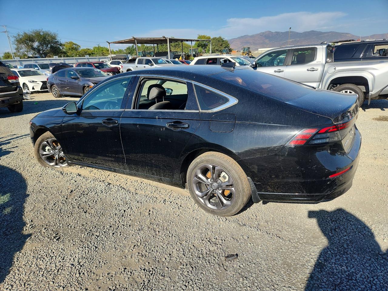 2023 HONDA ACCORD HYBRID EXL — снимка 2