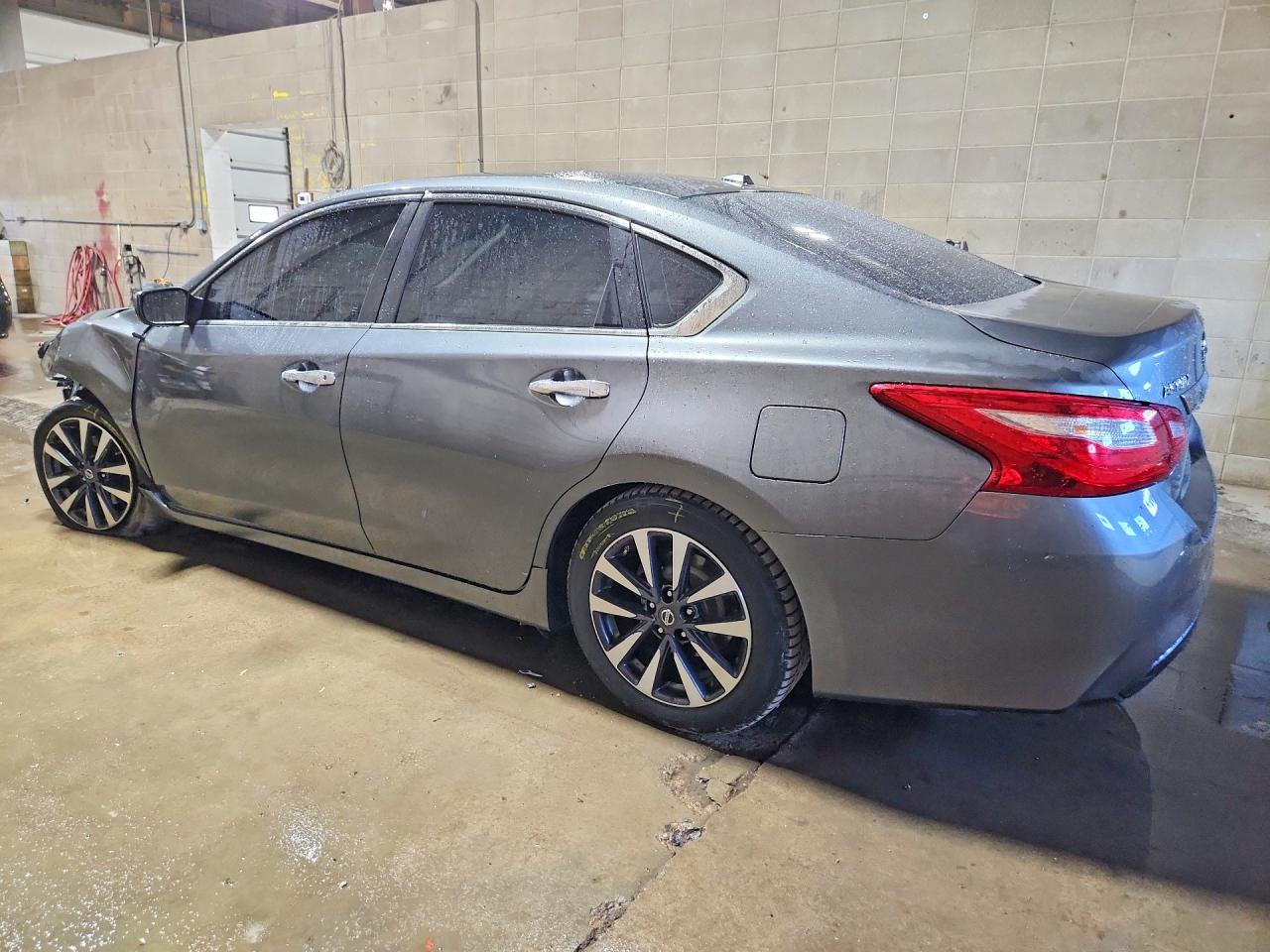 2017 NISSAN ALTIMA 2.5 SV — снимка 2