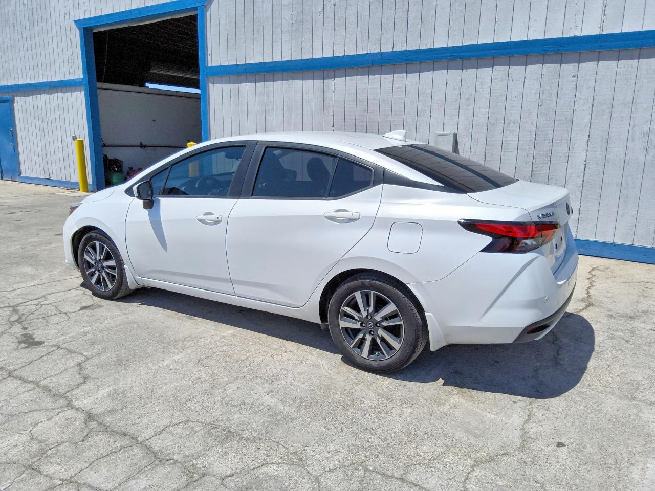 2025 NISSAN VERSA SV — снимка 2