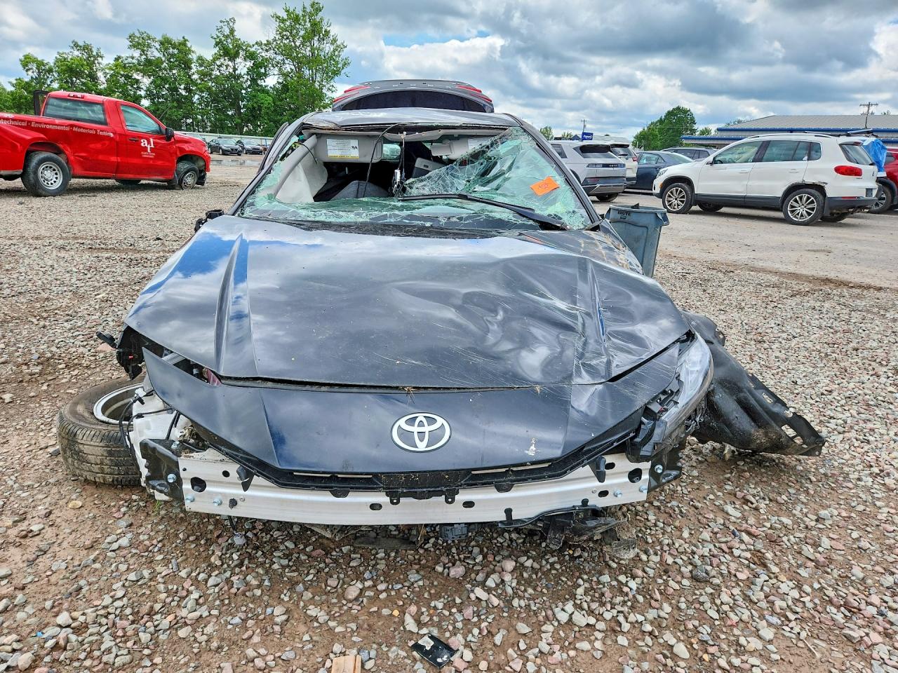2026 TOYOTA CAMRY LE — снимка 5