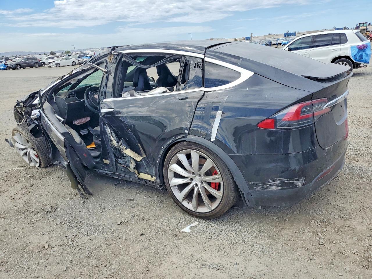 2016 TESLA MODEL X — снимка 2