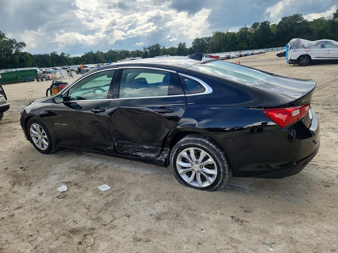 2025 CHEVROLET MALIBU LT — снимка 2