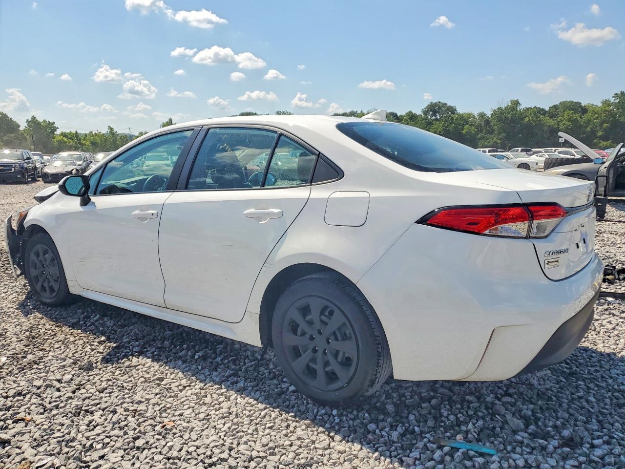 2024 TOYOTA COROLLA LE — снимка 2