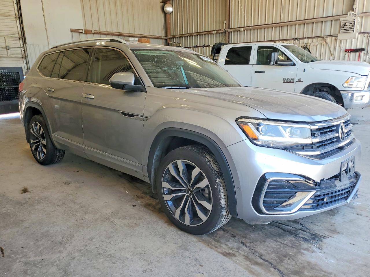 2022 VOLKSWAGEN ATLAS SEL PREMIUM R-LINE — снимка 4