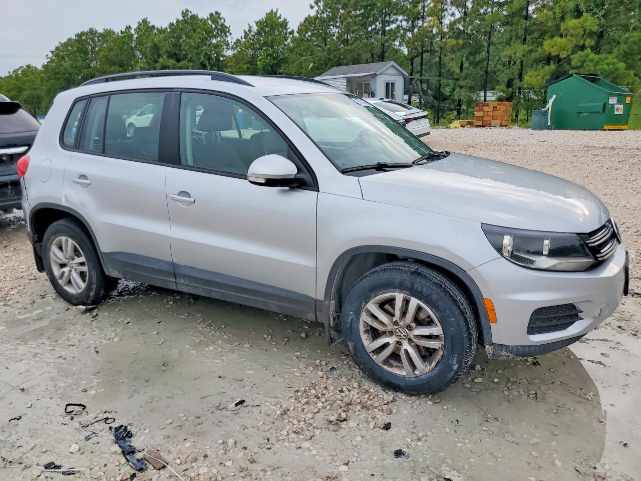 2017 VOLKSWAGEN TIGUAN S/LIMITED — снимка 4