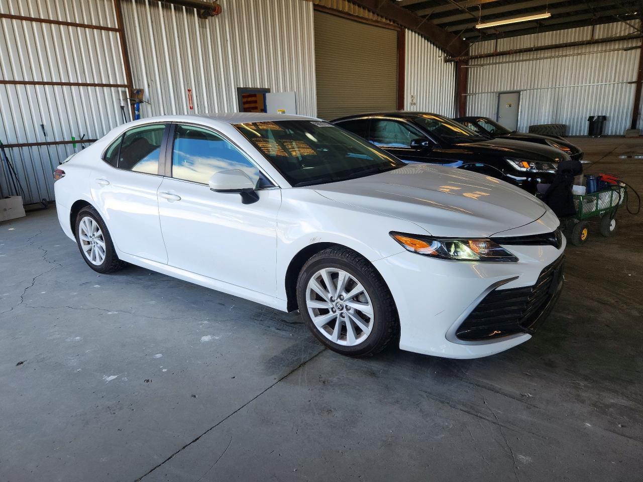 2022 TOYOTA CAMRY LE — снимка 4