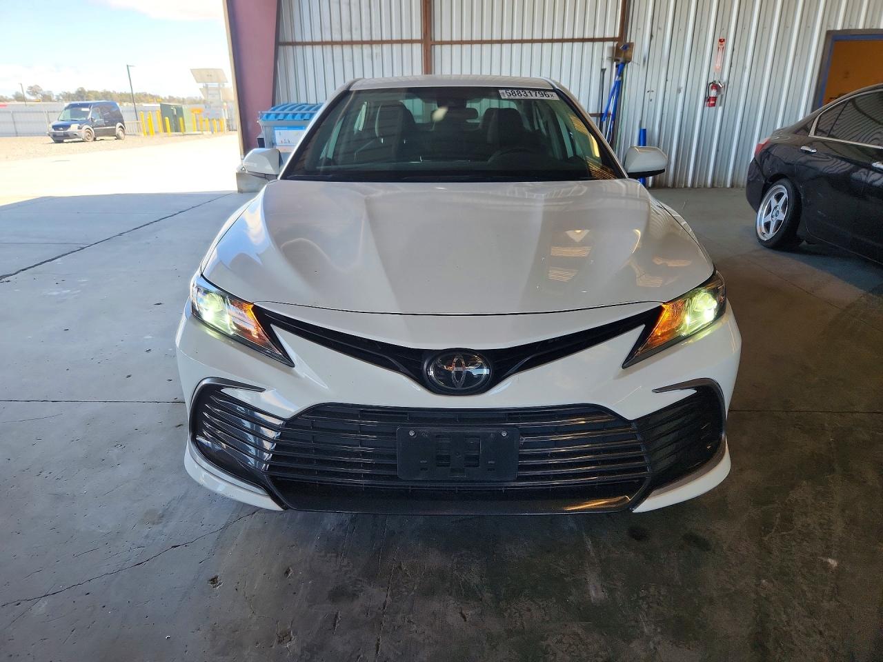 2022 TOYOTA CAMRY LE — снимка 5