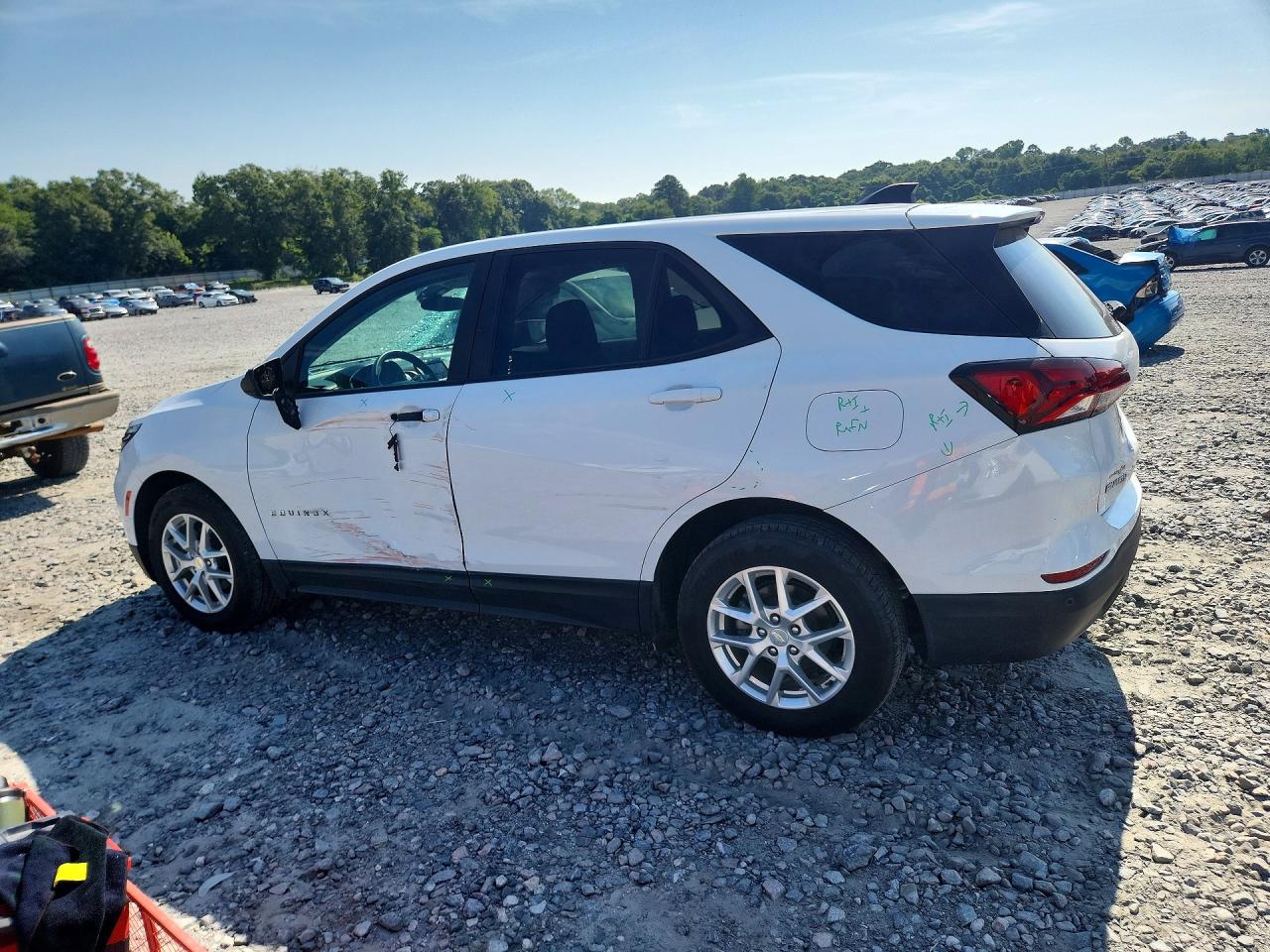 2022 CHEVROLET EQUINOX LS — снимка 2