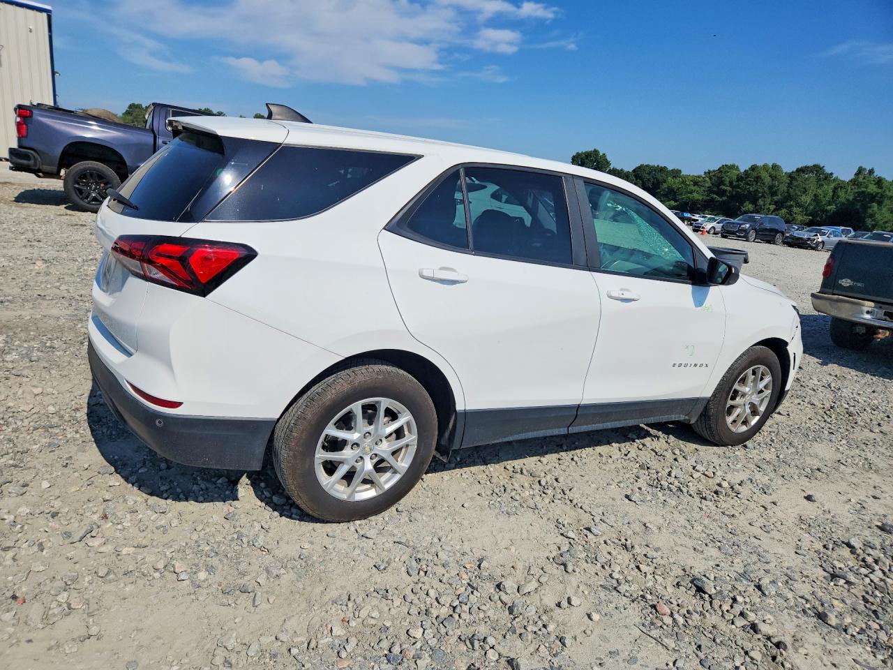 2022 CHEVROLET EQUINOX LS — снимка 3