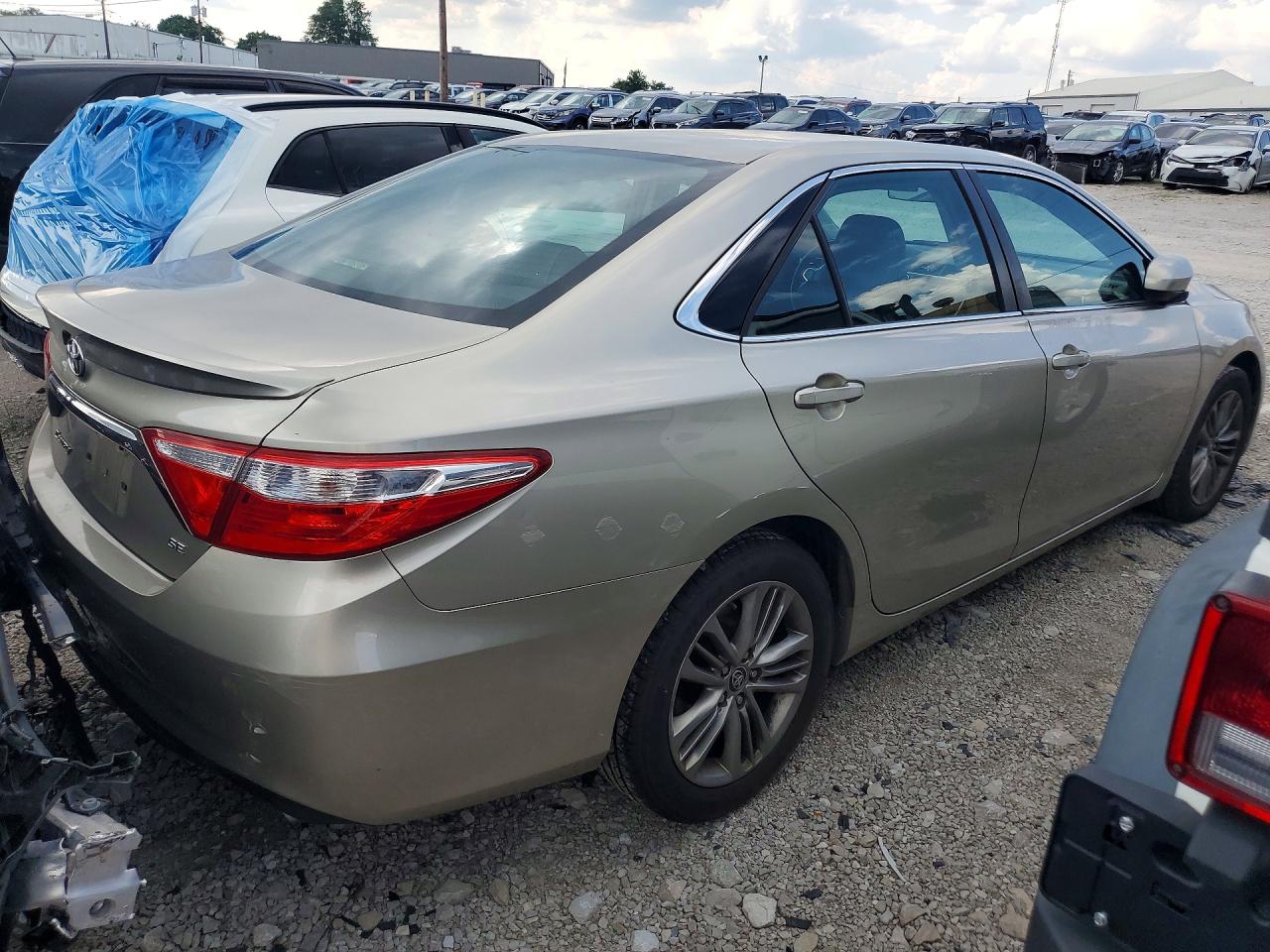 2015 TOYOTA CAMRY SE — снимка 3