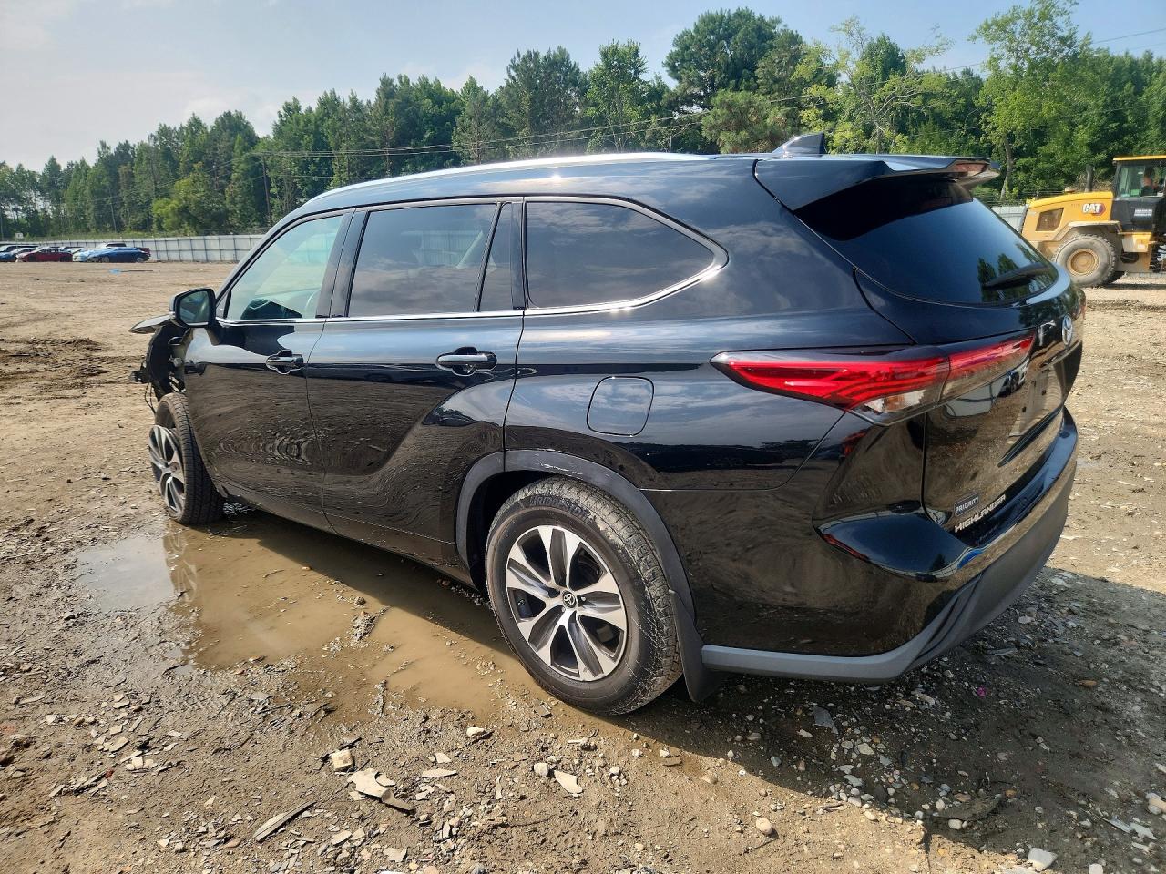 2021 TOYOTA HIGHLANDER XLE — снимка 2