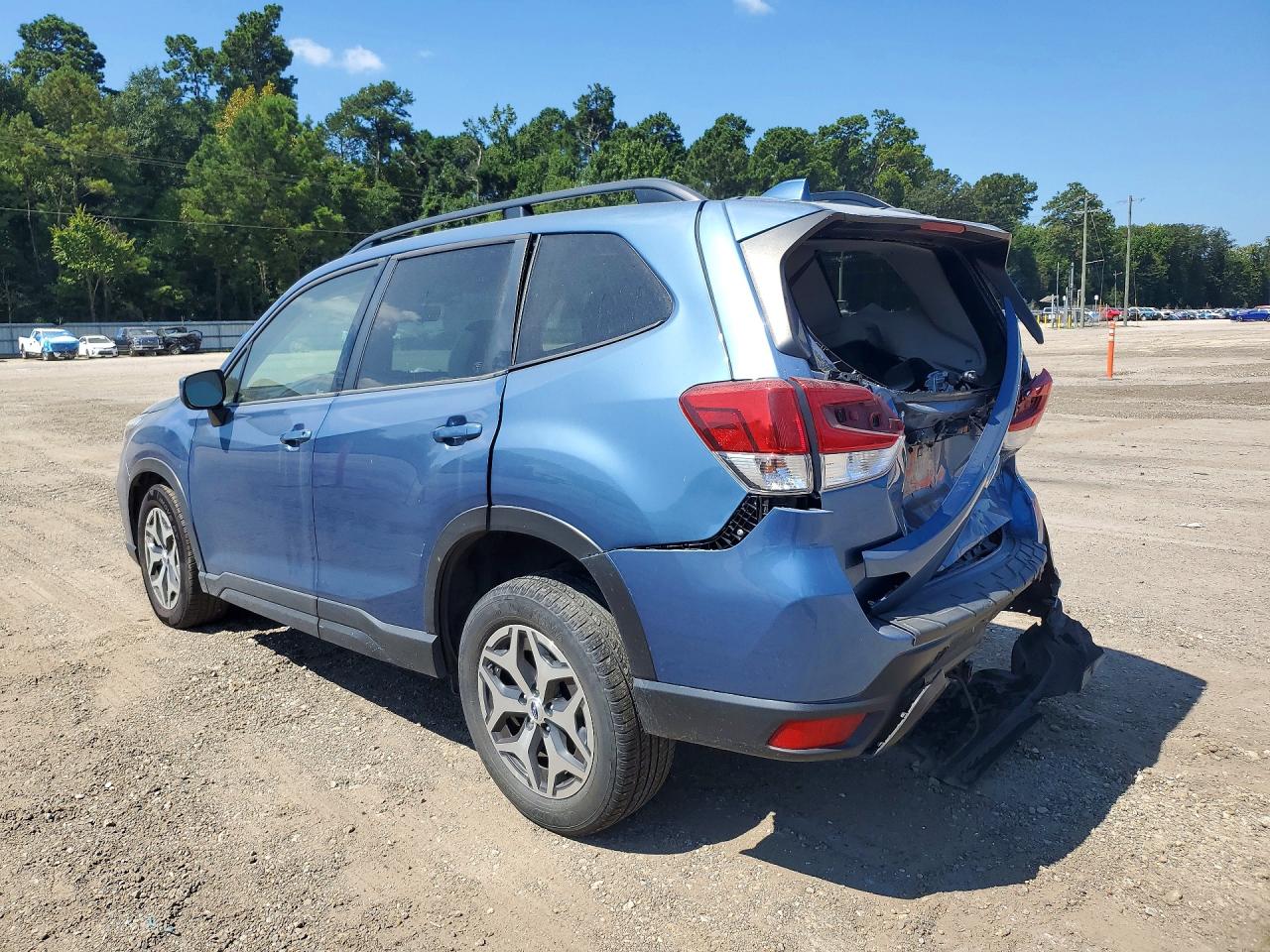 2020 SUBARU FORESTER PREMIUM — снимка 2