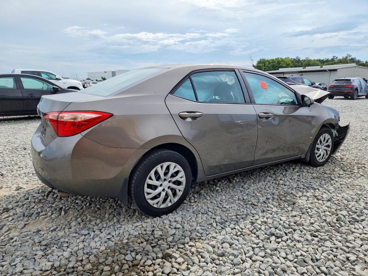 2019 TOYOTA COROLLA LE — снимка 3