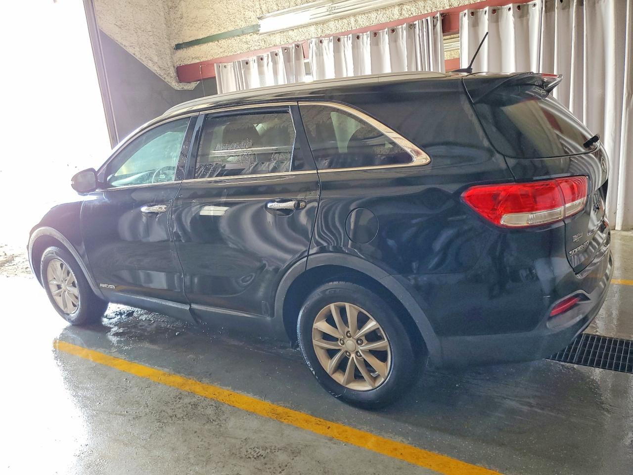 2017 KIA SORENTO LX V6 — снимка 2
