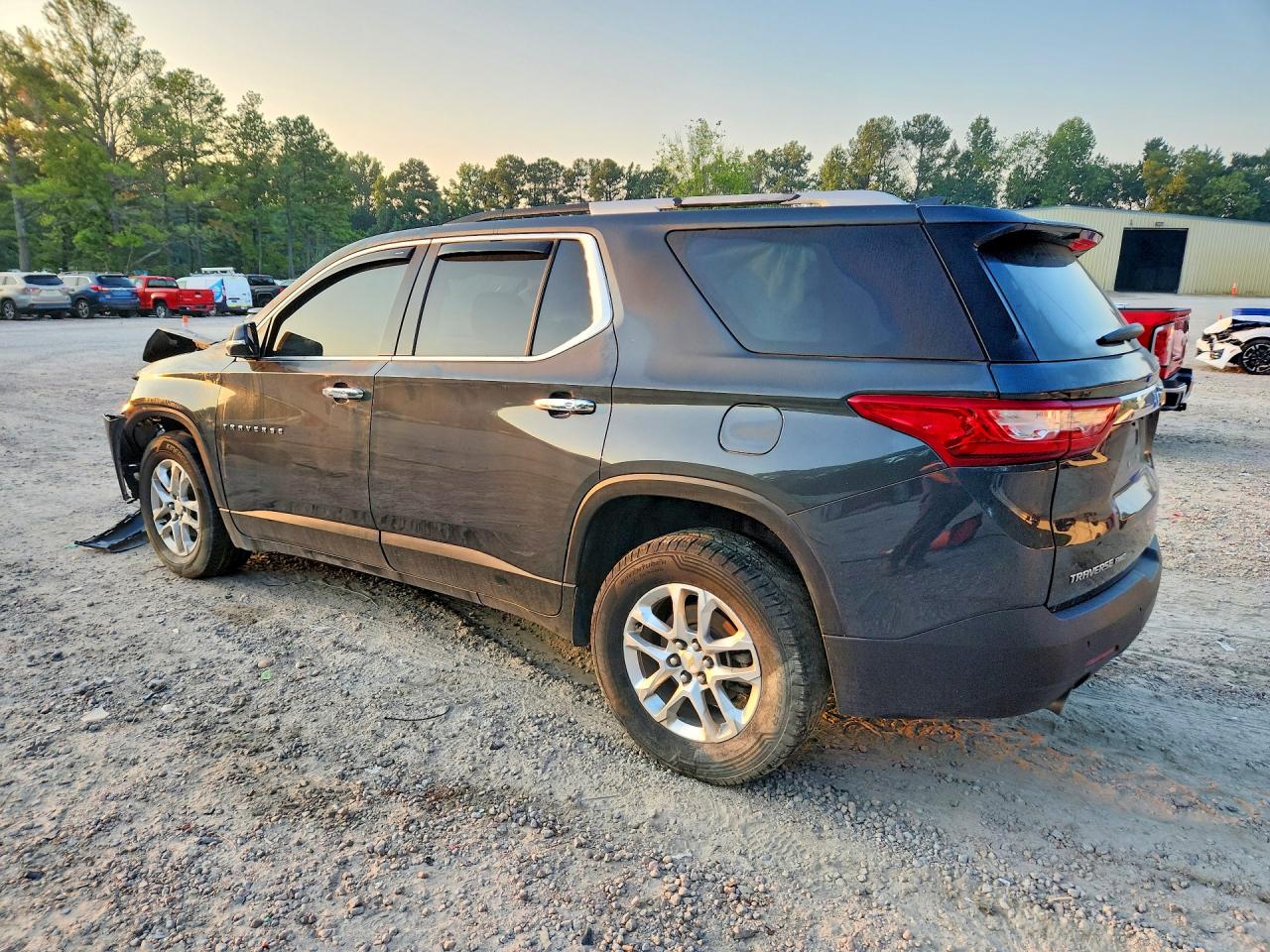 2018 CHEVROLET TRAVERSE LT — снимка 2
