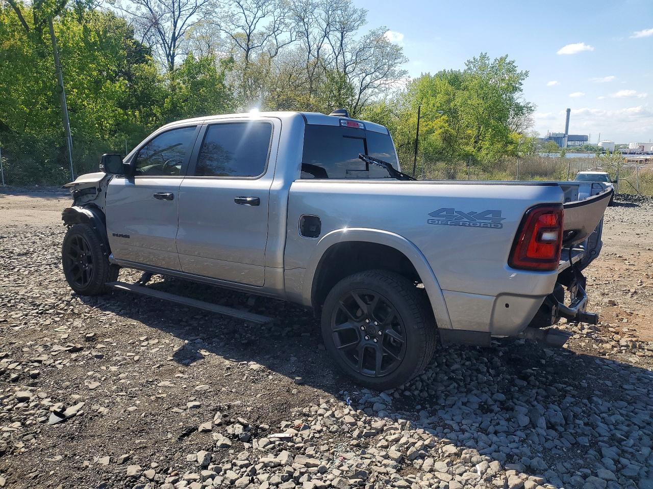 2025 RAM 1500 LARAMIE — снимка 2