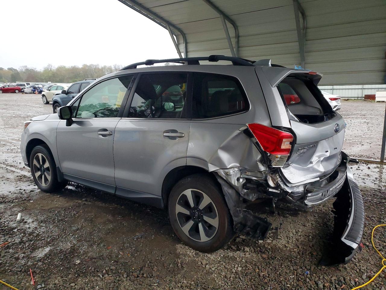 2017 SUBARU FORESTER 2.5I LIMITED — снимка 2