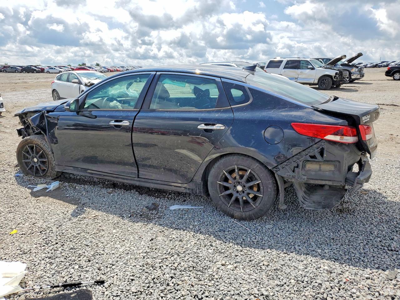 2017 KIA OPTIMA LX — снимка 2