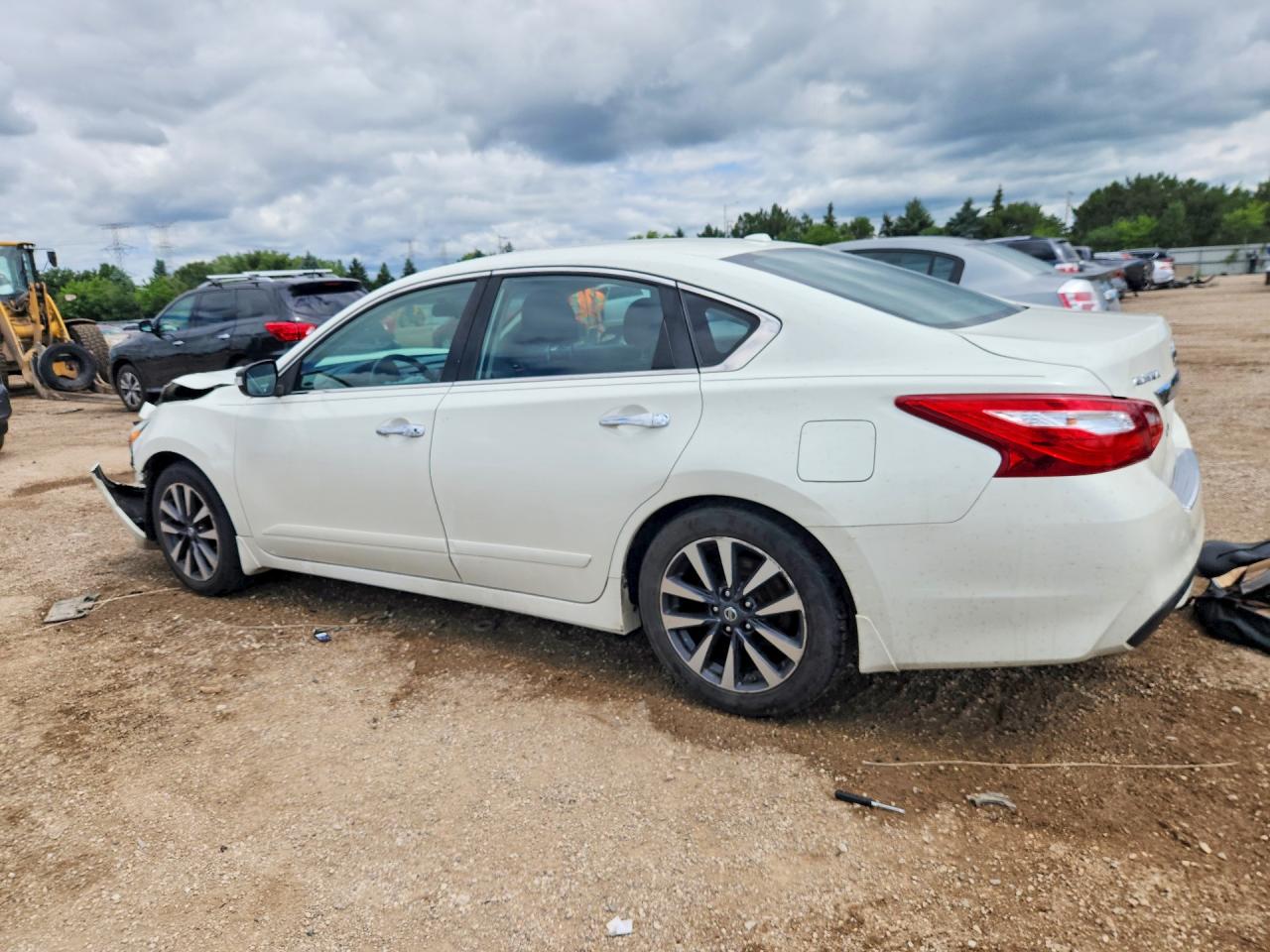 2017 NISSAN ALTIMA 2.5 SV — снимка 2