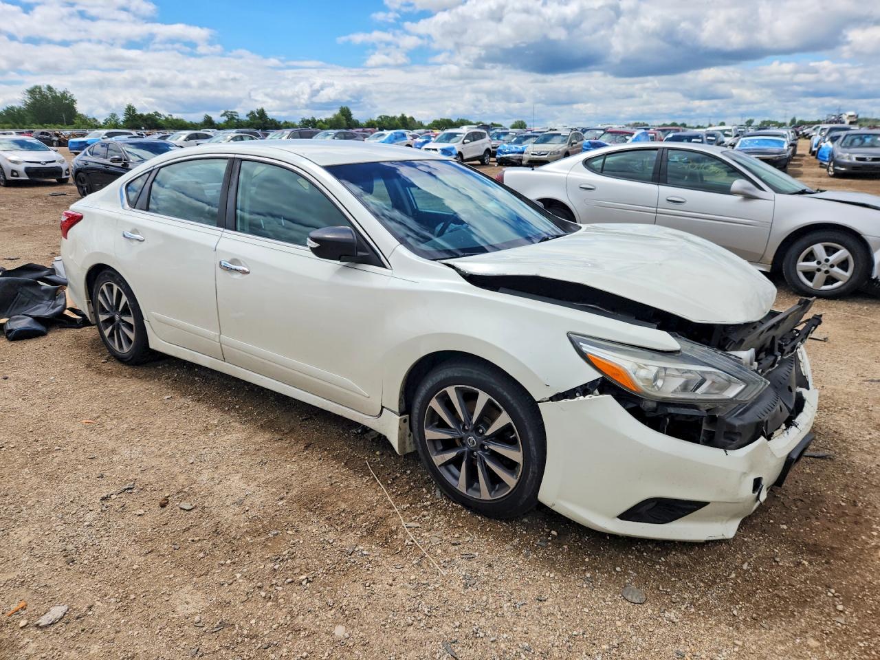 2017 NISSAN ALTIMA 2.5 SV — снимка 4