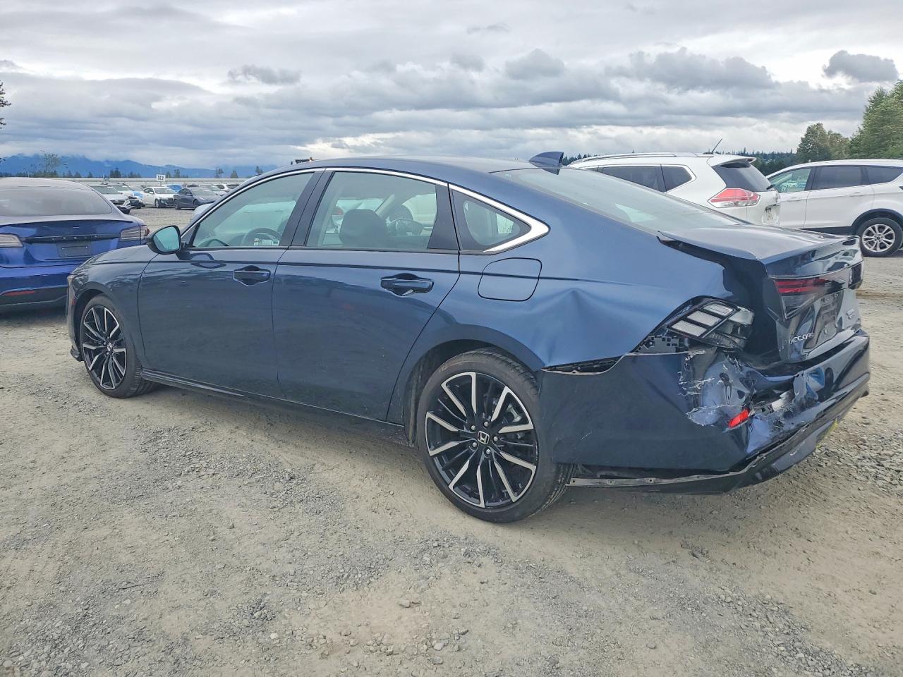 2024 HONDA ACCORD TOURING HYBRID — снимка 2