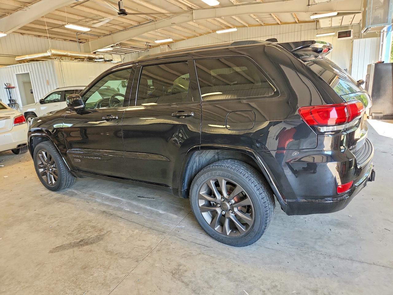2016 JEEP GRAND CHEROKEE LIMITED — снимка 2