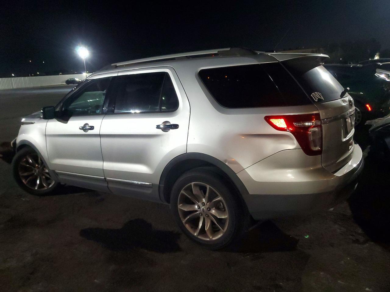 2015 FORD EXPLORER XLT — снимка 2