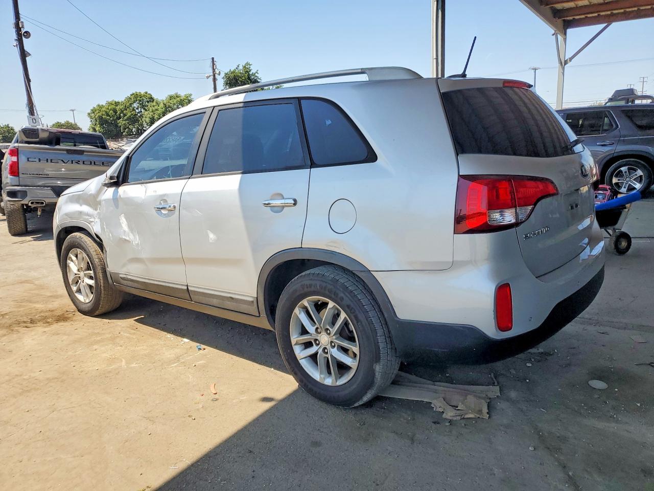 2015 KIA SORENTO LX — снимка 2
