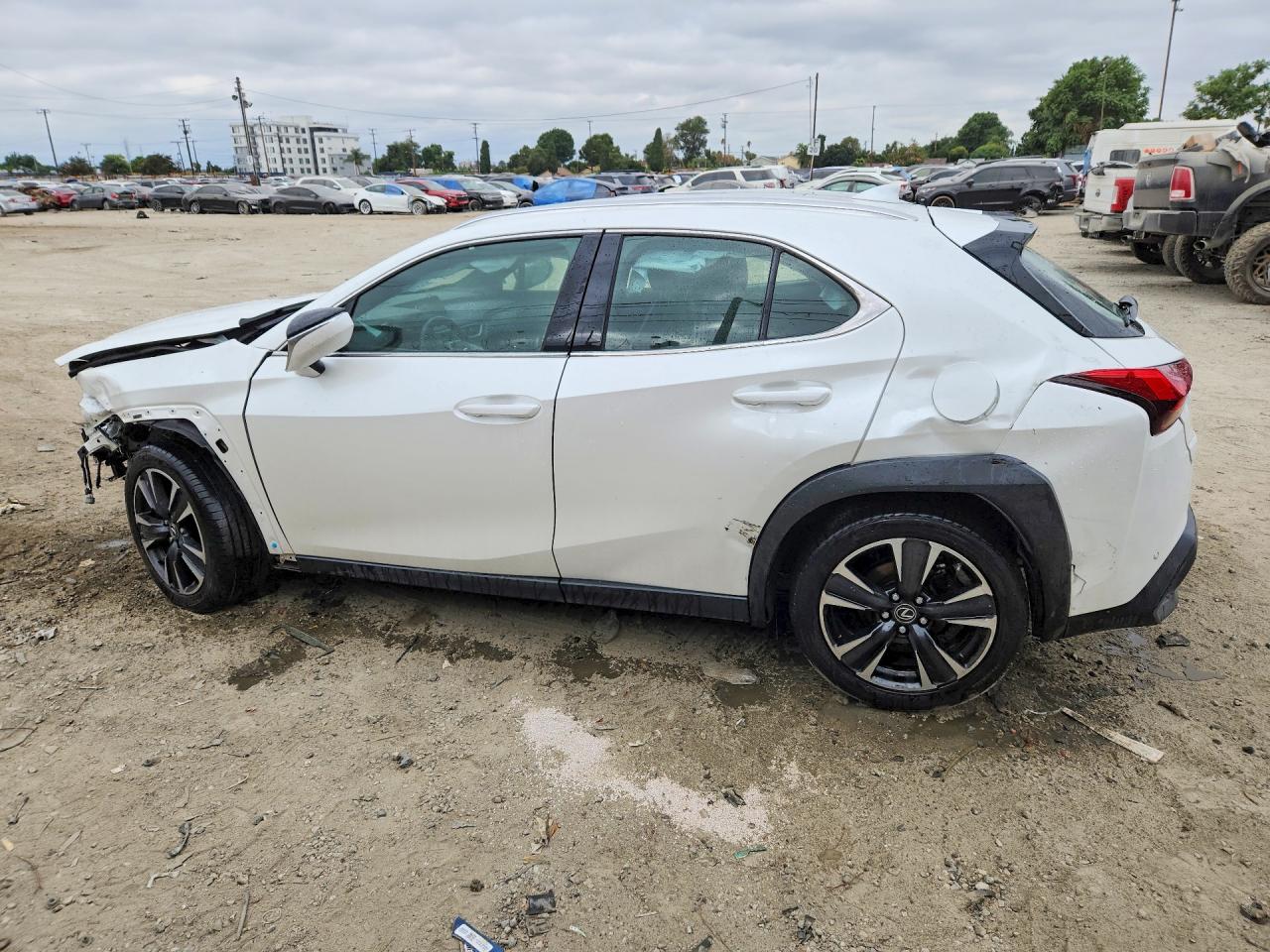 2022 LEXUS UX 200 BASE — снимка 2