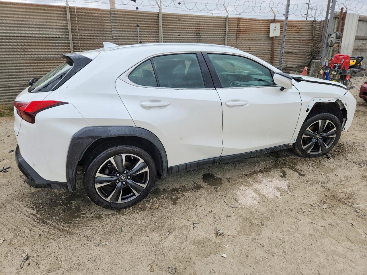 2022 LEXUS UX 200 BASE — снимка 3