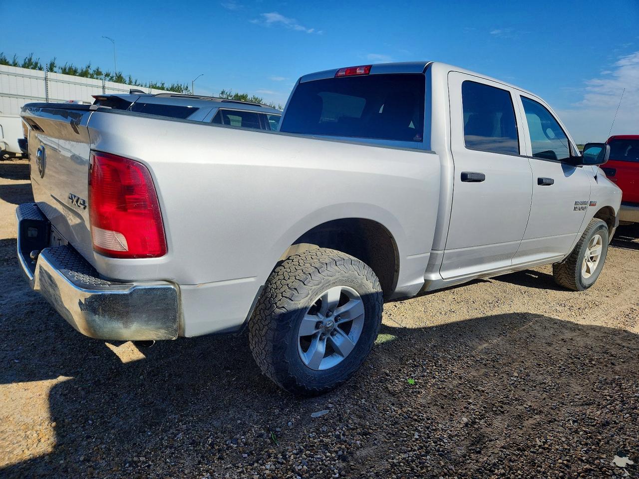 2017 RAM 1500 ST — снимка 3