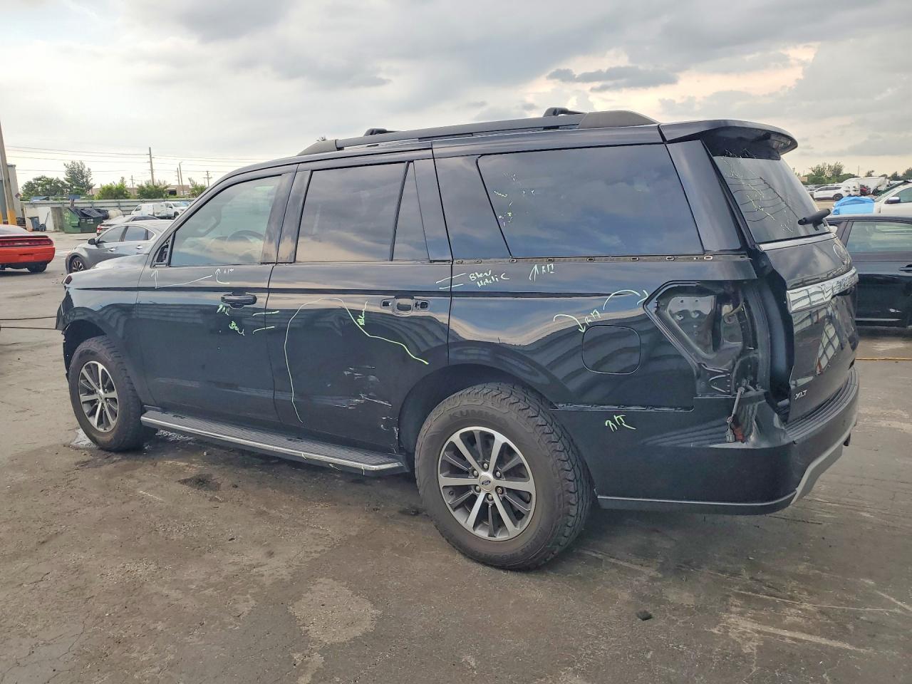 2020 FORD EXPEDITION XLT — снимка 2