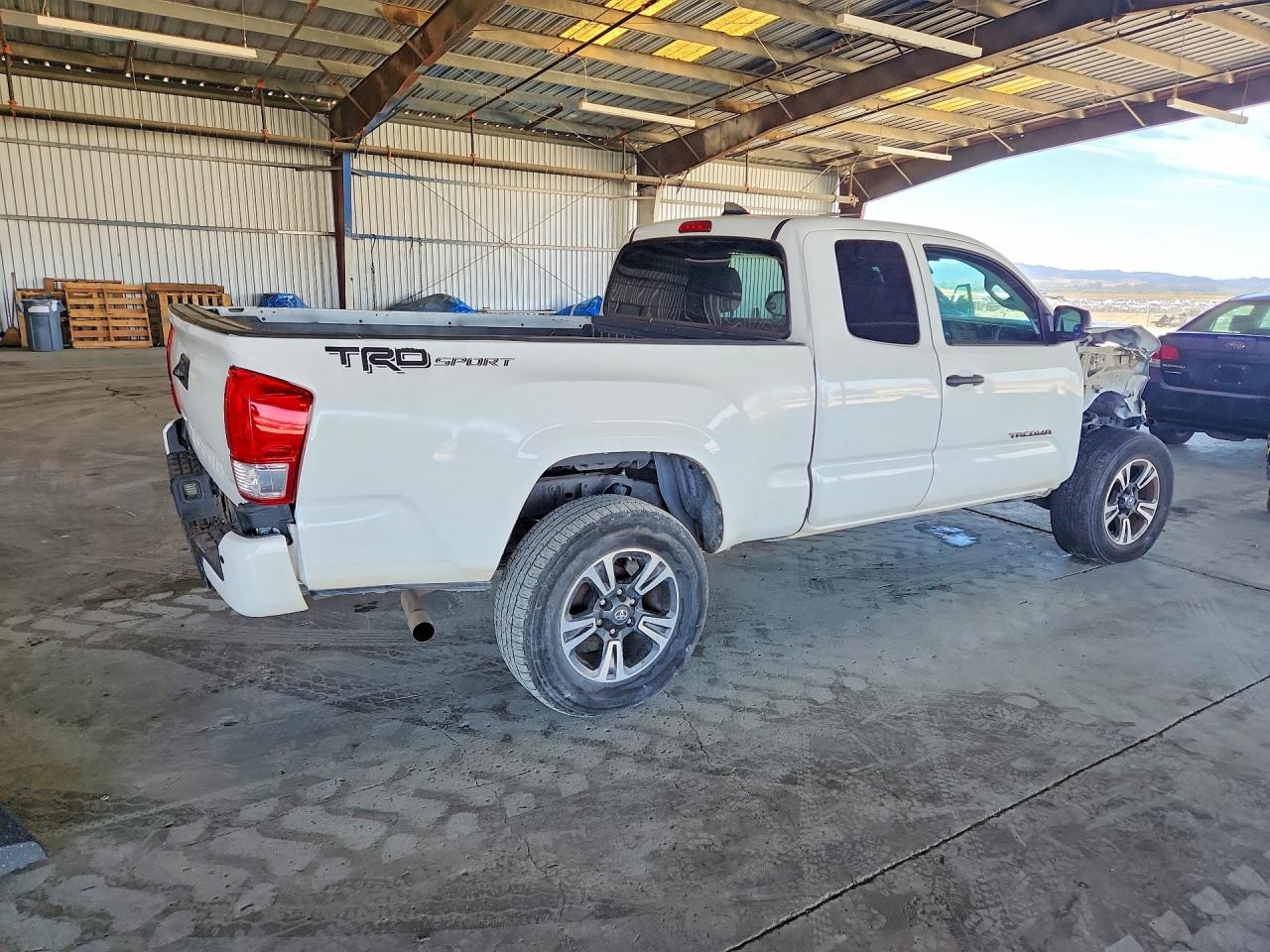 2019 TOYOTA TACOMA SR — снимка 3