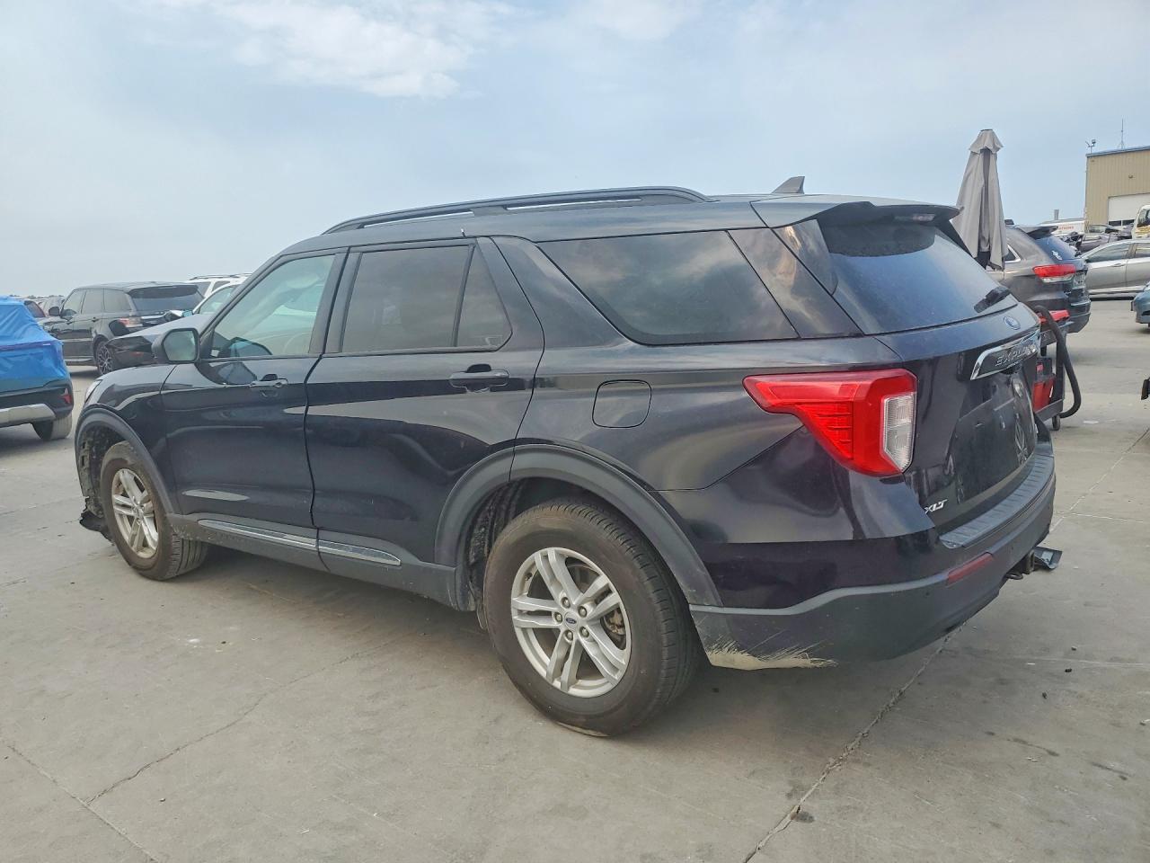 2021 FORD EXPLORER XLT — снимка 2