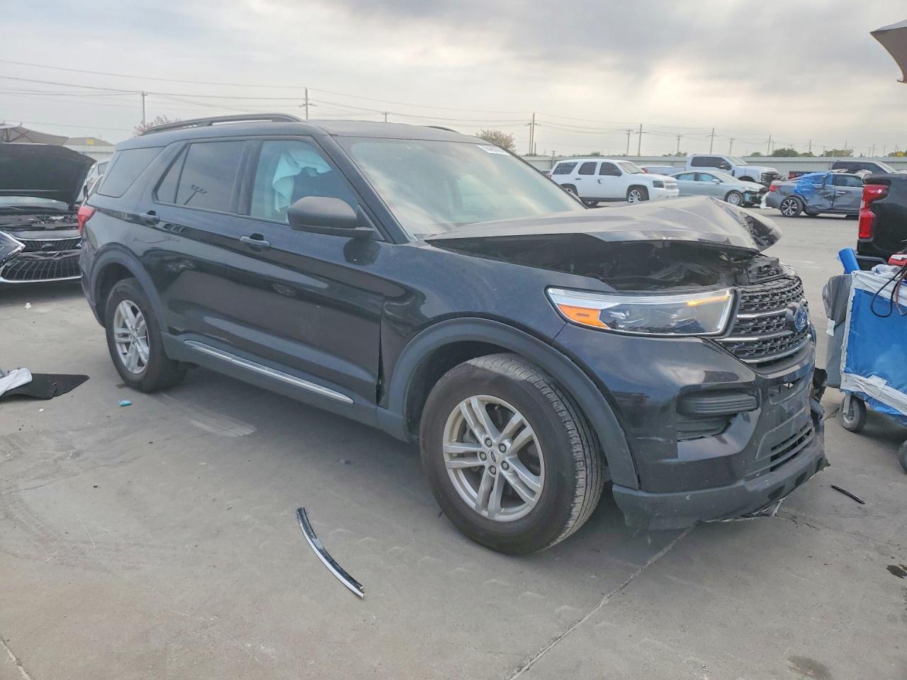 2021 FORD EXPLORER XLT — снимка 4