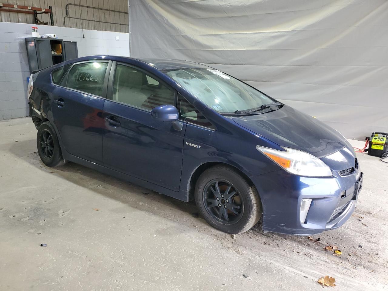 2015 TOYOTA PRIUS TWO — снимка 4