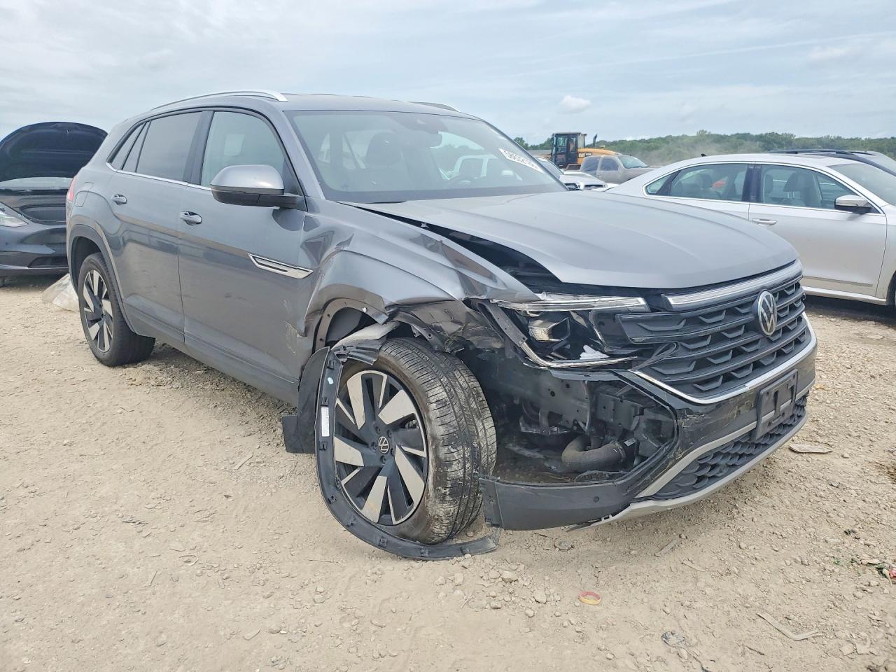 2024 VOLKSWAGEN ATLAS CROSS SPORT SE — снимка 4
