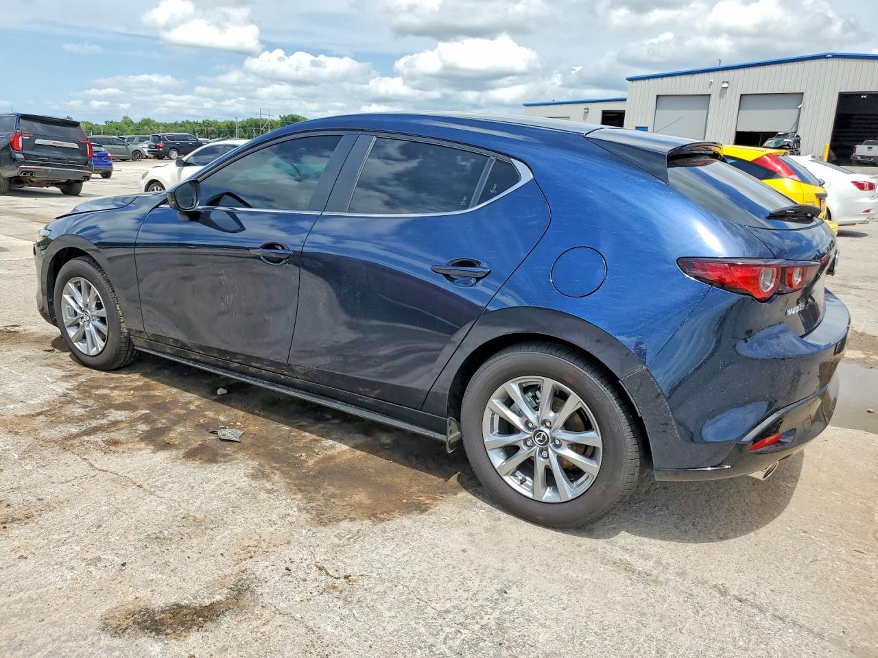 2026 MAZDA 3 — снимка 2