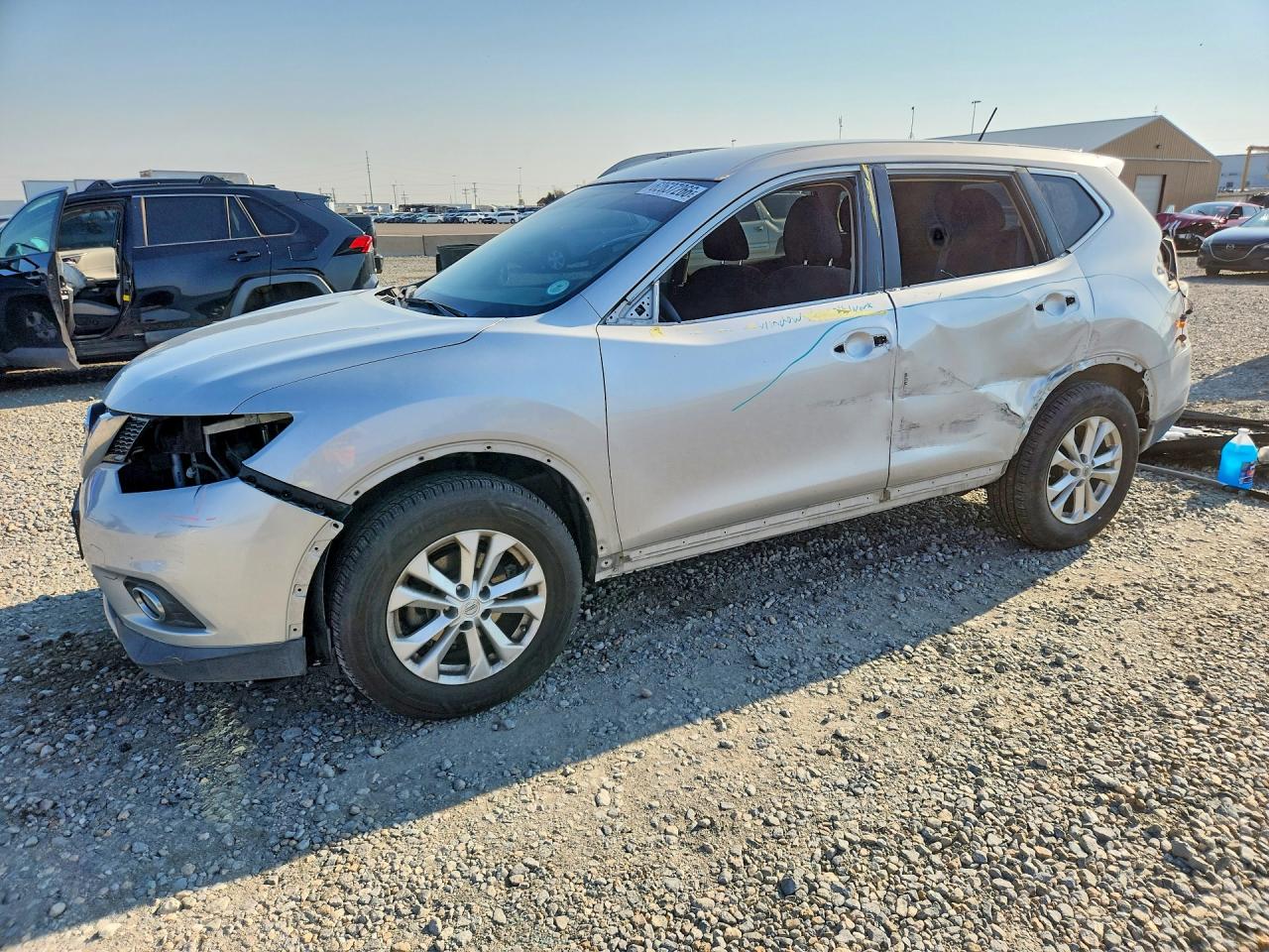 2015 NISSAN ROGUE SV
