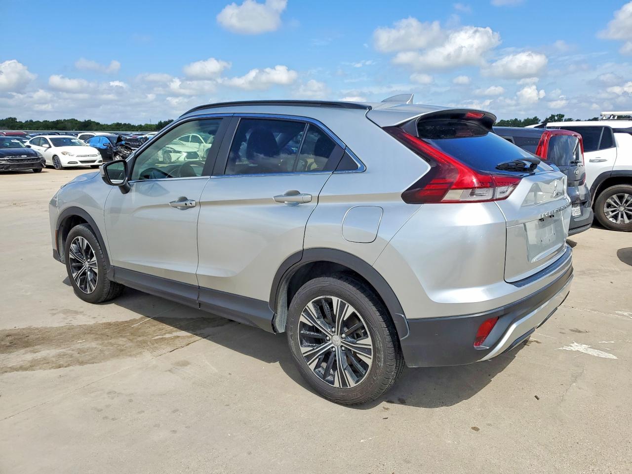 2022 MITSUBISHI ECLIPSE CROSS SE/SE SPECIAL EDITION/SEL/SEL SPECIAL EDITION — снимка 2