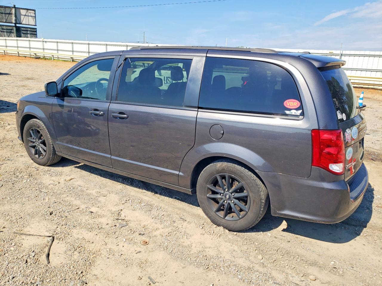 2020 DODGE GRAND CARAVAN SE — снимка 2