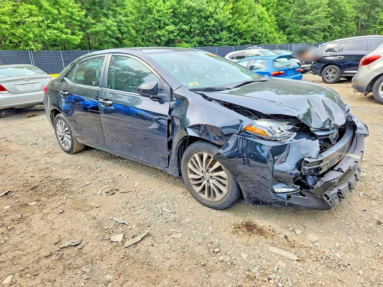 2017 TOYOTA COROLLA XLE — снимка 4