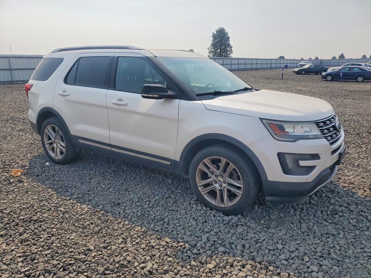 2016 FORD EXPLORER XLT — снимка 4