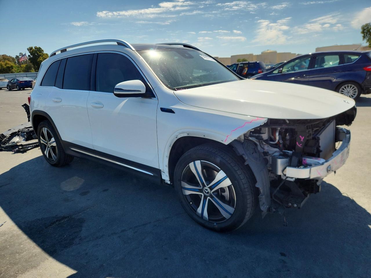 2023 MERCEDES-BENZ EQB 300 4MATIC — снимка 4