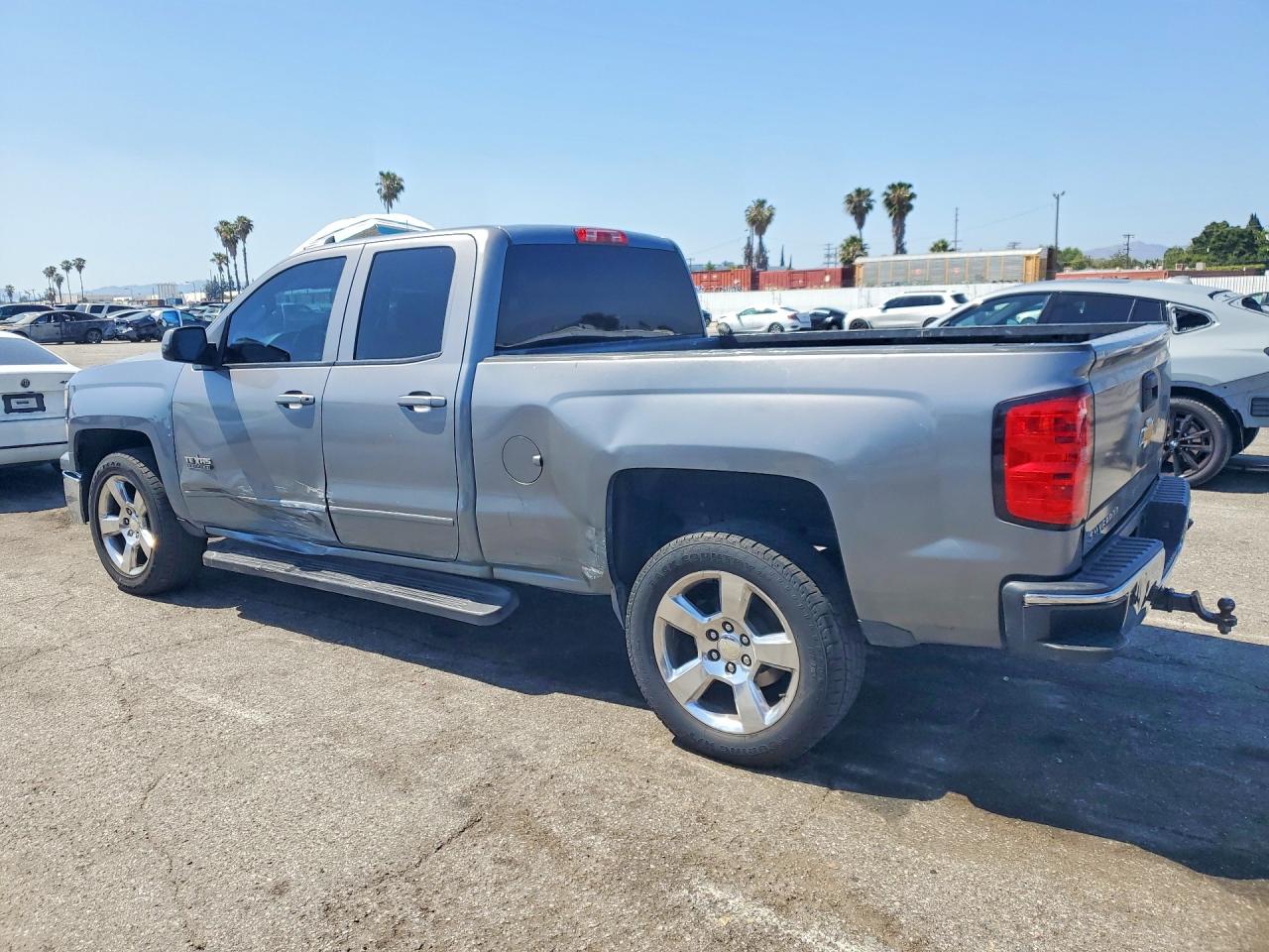2015 CHEVROLET SILVERADO C1500 LT — снимка 2