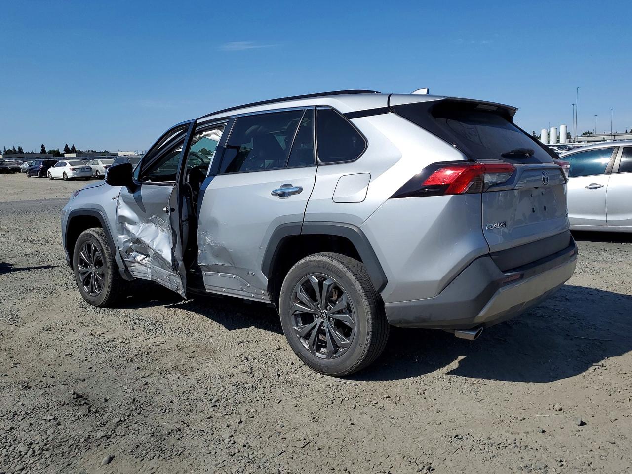 2024 TOYOTA RAV4 LIMITED — снимка 2