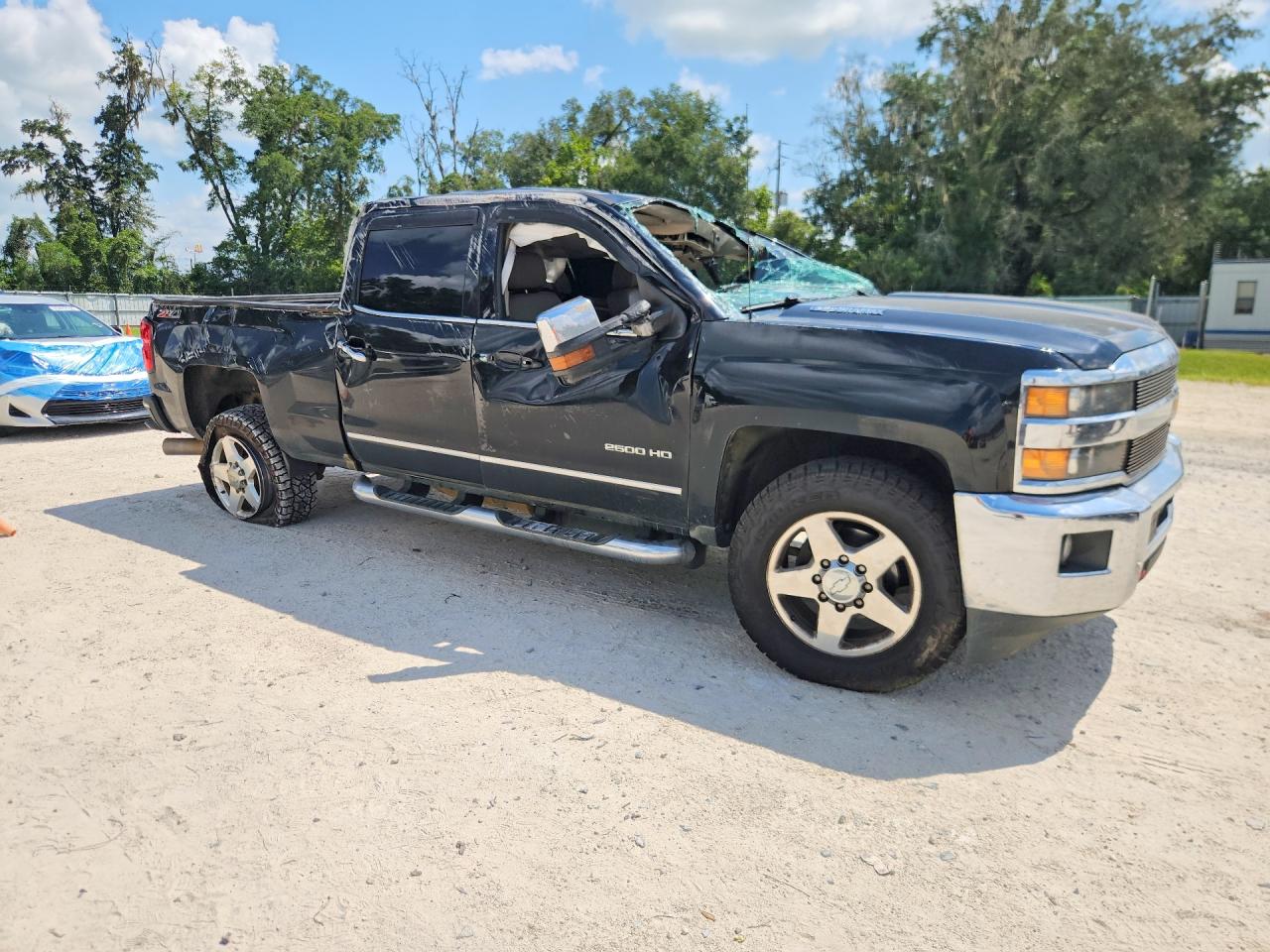 2015 CHEVROLET SILVERADO K2500 HEAVY DUTY LTZ — снимка 4